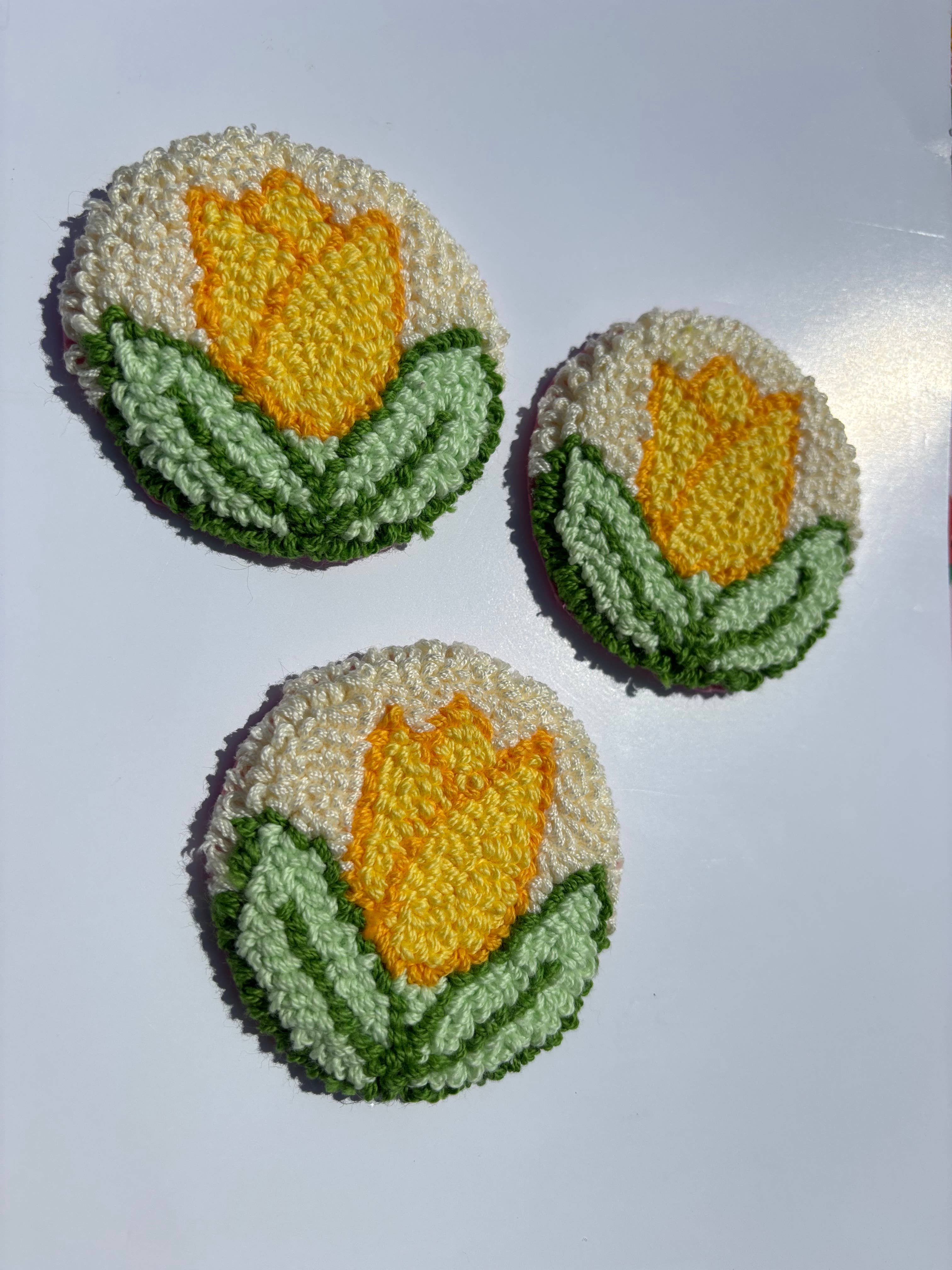 Honey Punches – Engroshandel Kopunderlag til bil – til kvinder – Håndlavet punch needle gul tulipan bil coaster, tilbehør1