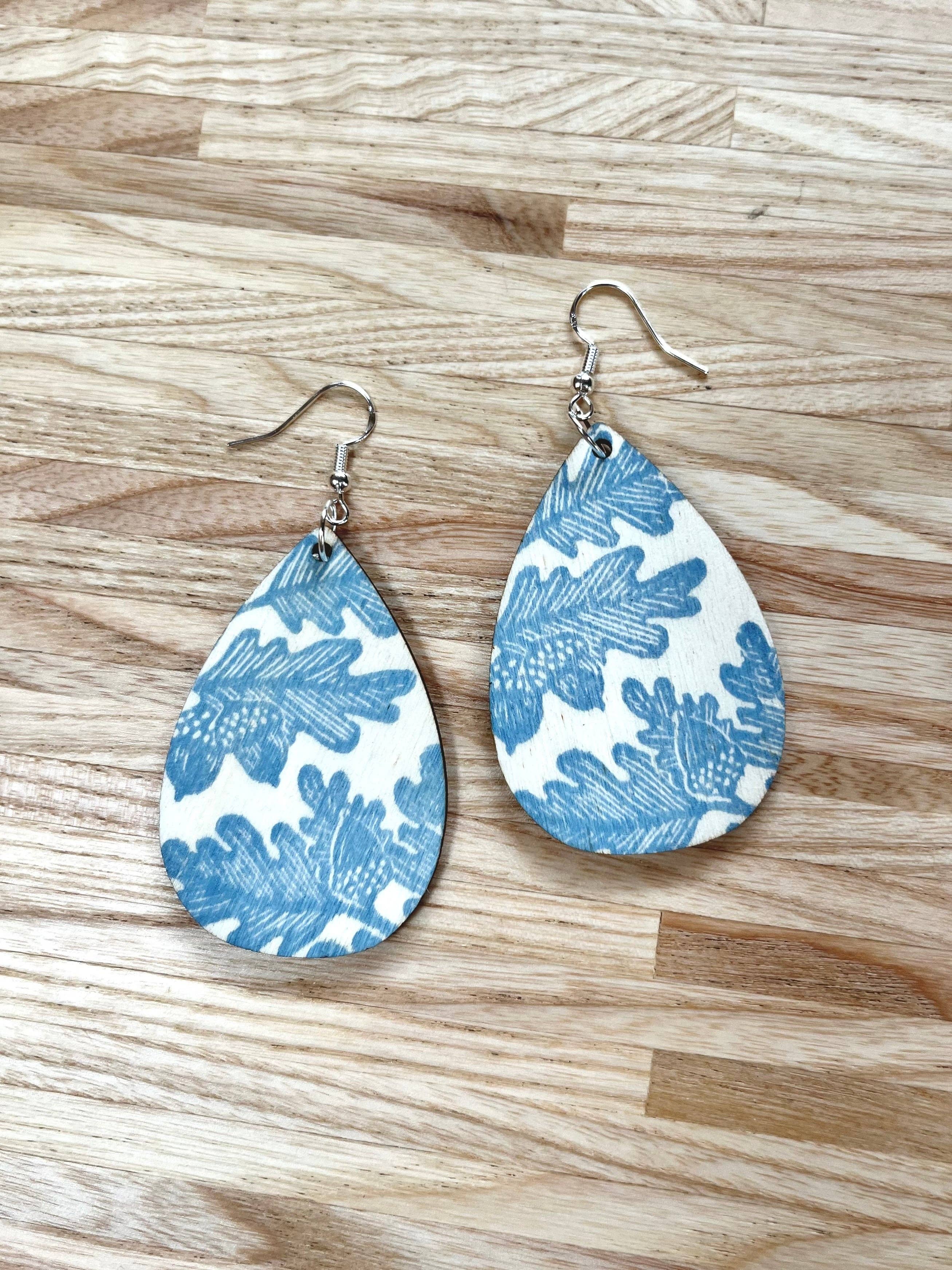 Beth Lewis Art – wholesale Dangle earrings – New Colourful Wooden Earrings15