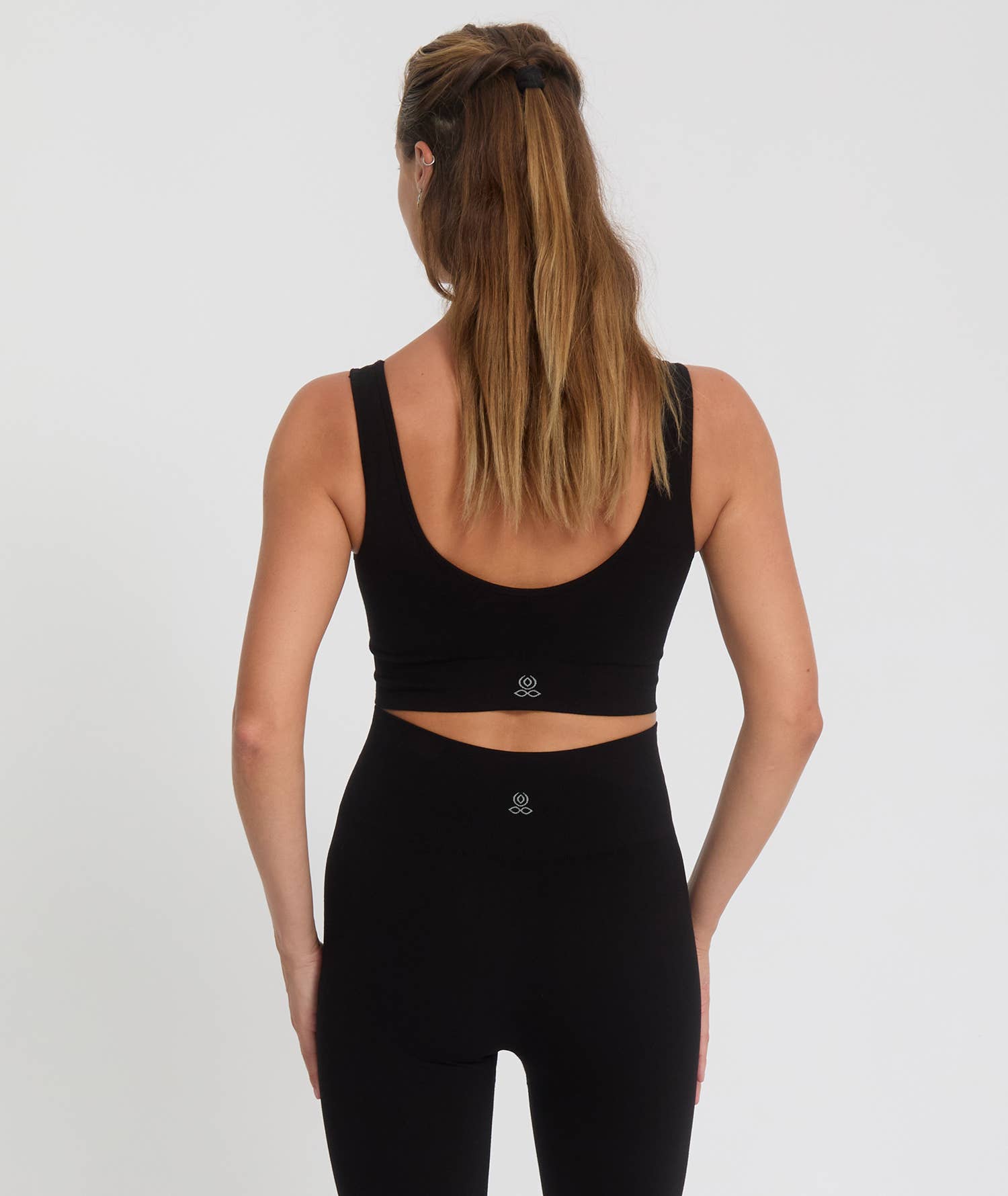 Yoga Searcher – wholesale Sports bra – Women's – Hadu - Bamboo Yoga Bra2