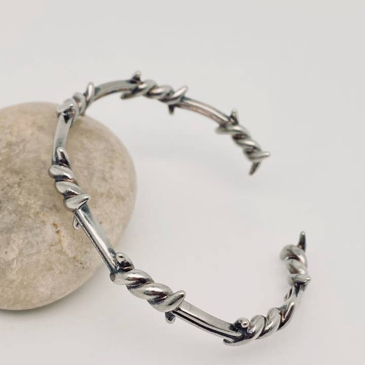 Steel Wire Knot Shaped Bangle Adjustable Bracelet - GT for wholesale on Faire