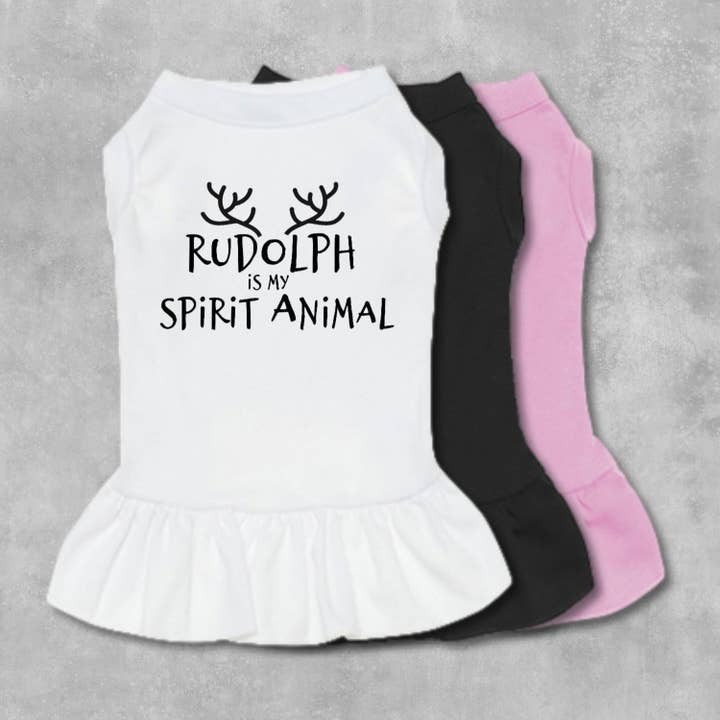 Robe pour chien Rudolph Iis My Spirit pour la vente par The Honest Dog Company