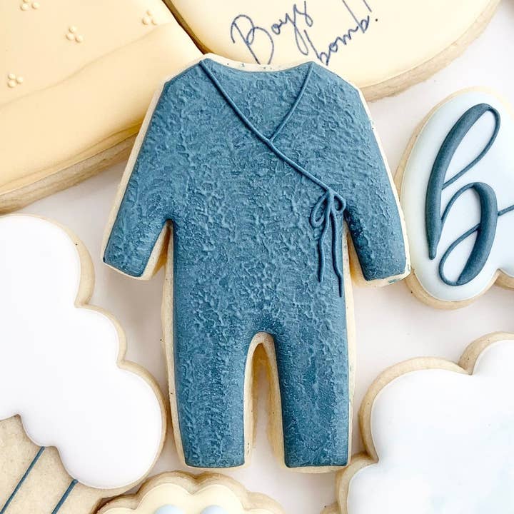 Pyjama bébé pour la vente par Maison’s Custom Cutters