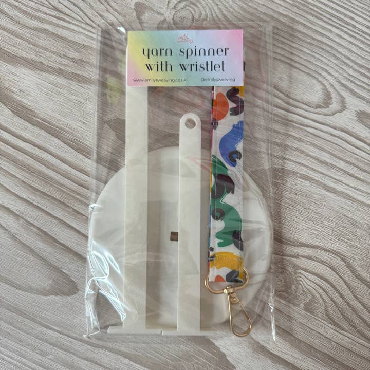 Emily's Weaving – wholesale Knitting/Crochet Supplies – White Yarn Spinner with Abstract Wristlet6