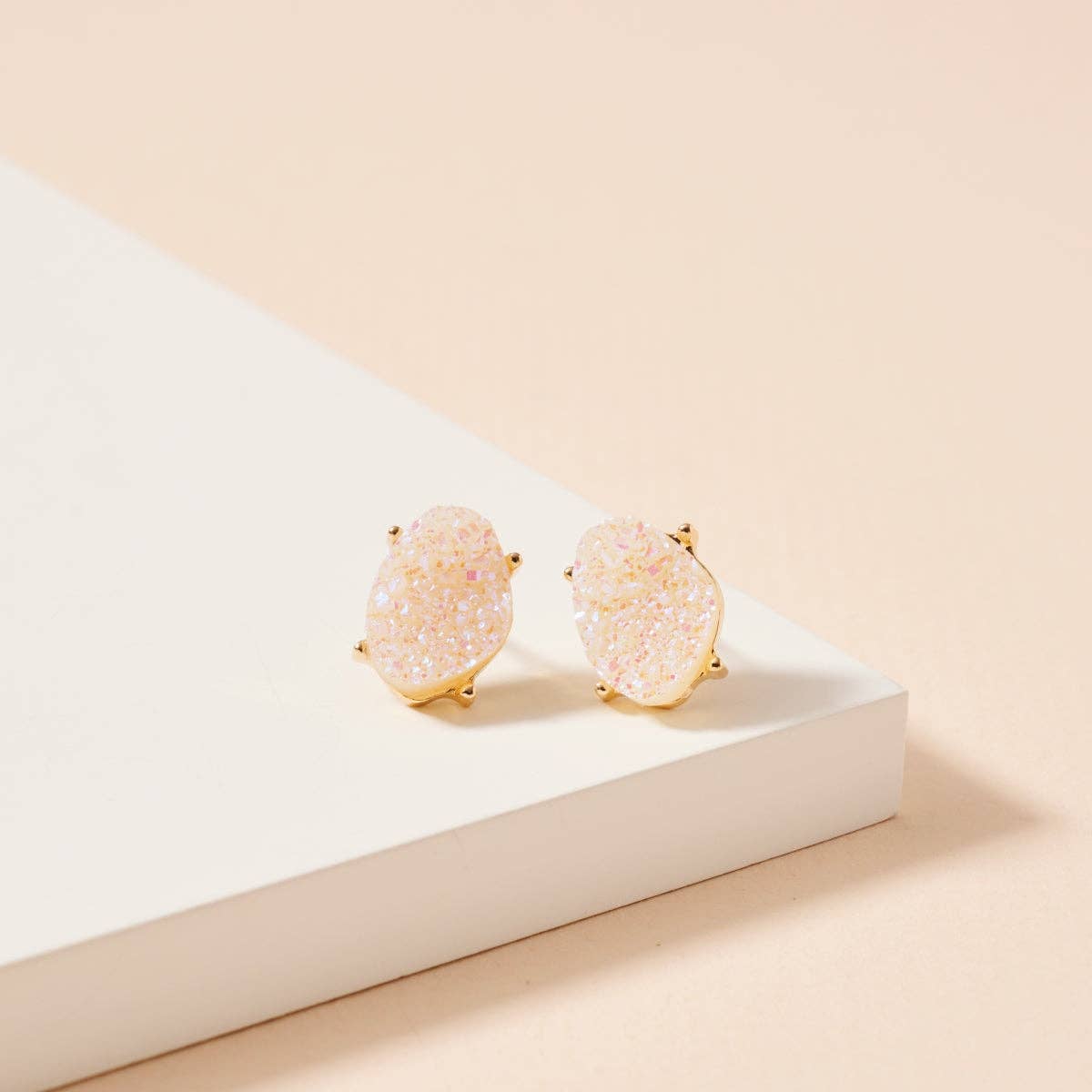 Frem - Vendita all'ingrosso Orecchini a bottone - Orecchini a bottone in pietra druzy a forma organica18