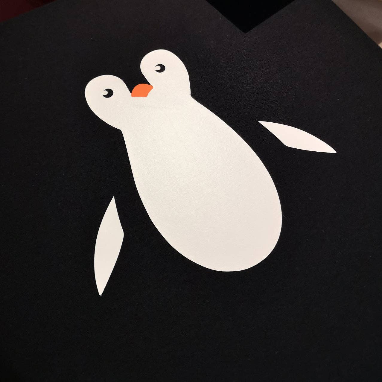 Dukki Gifts – wholesale Screen-printed t-shirt – Kids – Kids Ask me about my PENGUIN disguise T-shirt0