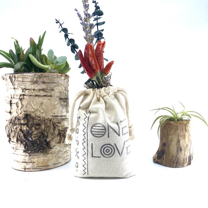 Sunsum Intentional Living - Wholesale Dried/Pressed Flowers - Sack of Flowers, One Love, Organic, Dried Flower Bouquet10