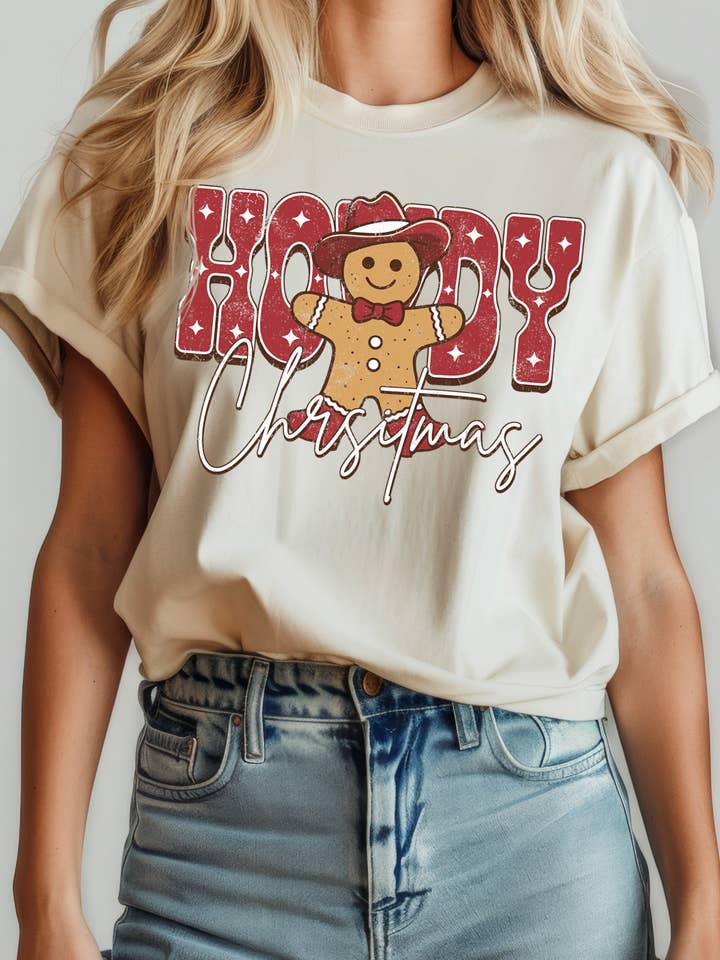 BT2593-T Haut à manches courtes avec imprimé graphique de Noël pour femmes pour la vente par BouTeeQue Closet