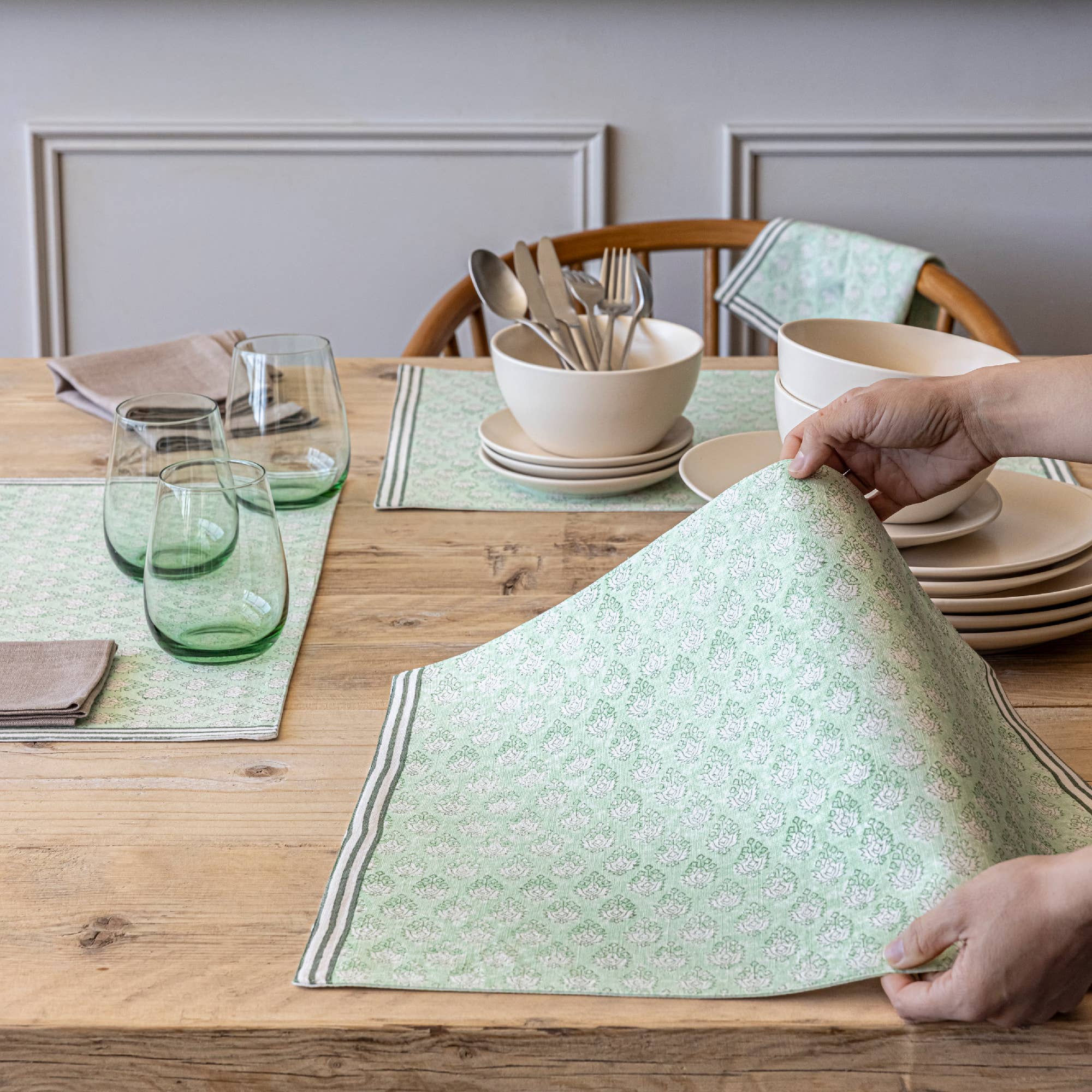 over&back - Wholesale Placemat - Artisan Hand-Blocked Placemats – 100% Cotton – Set of 411