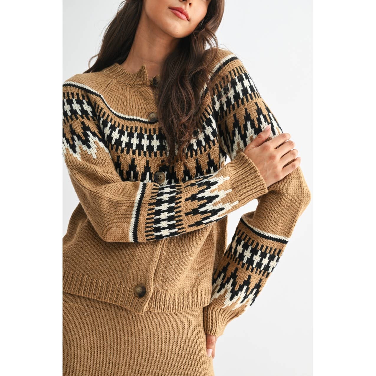 MOKKA MULTI ISLE GESTRICKTES STRICKJACKE UND ROCK-SET für den Großhandel auf Faire2