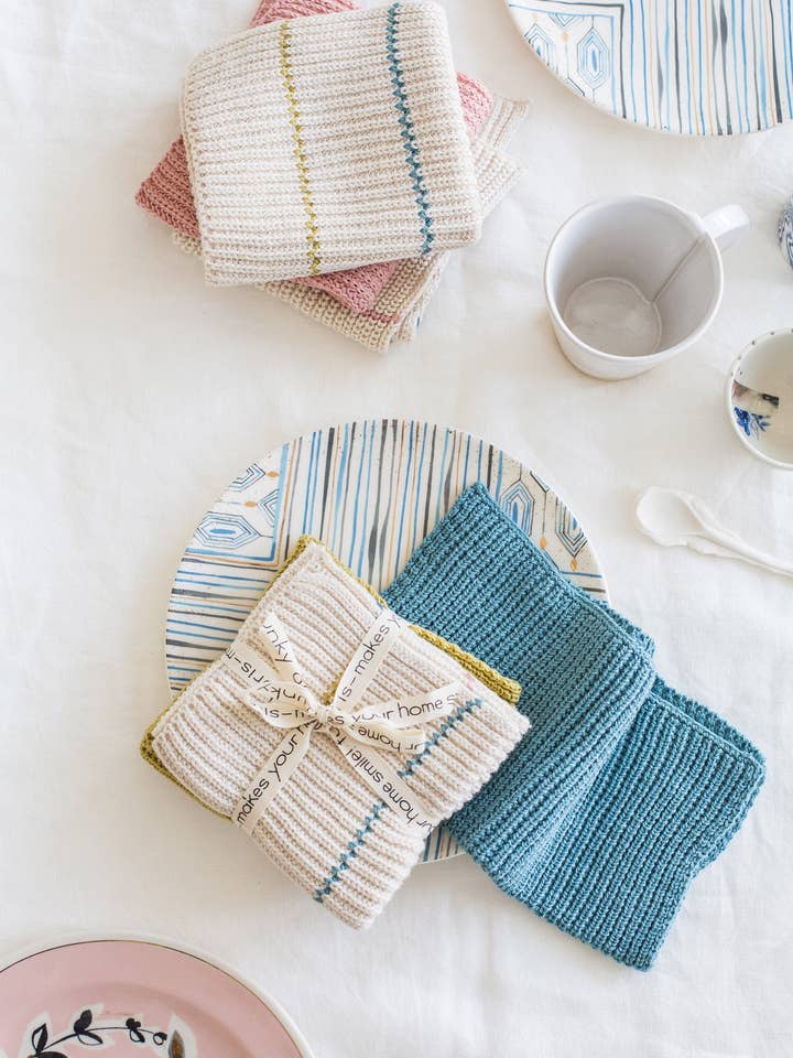 Molly gebreide vaatdoek in zeeblauw met streep voor wholesale door Funky Doris