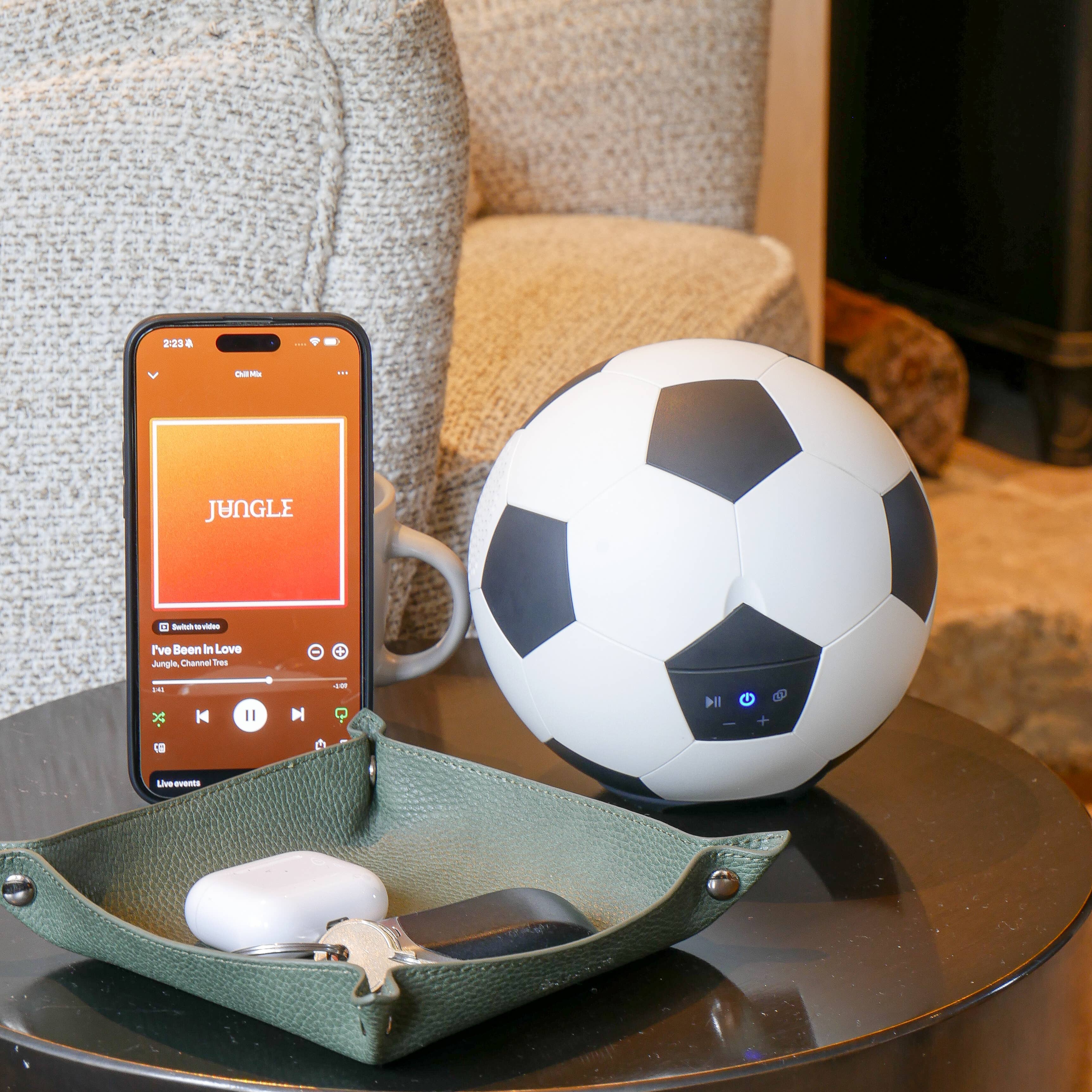 Steepletone UK Ltd – wholesale Speakers – Football Bluetooth Speaker 1