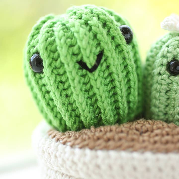 Anh2 LTD - Wholesale Car Decorative Charm - Unisex - Crochet Cute Cactus Plant Couple Car Dashboard Ornament Gift2