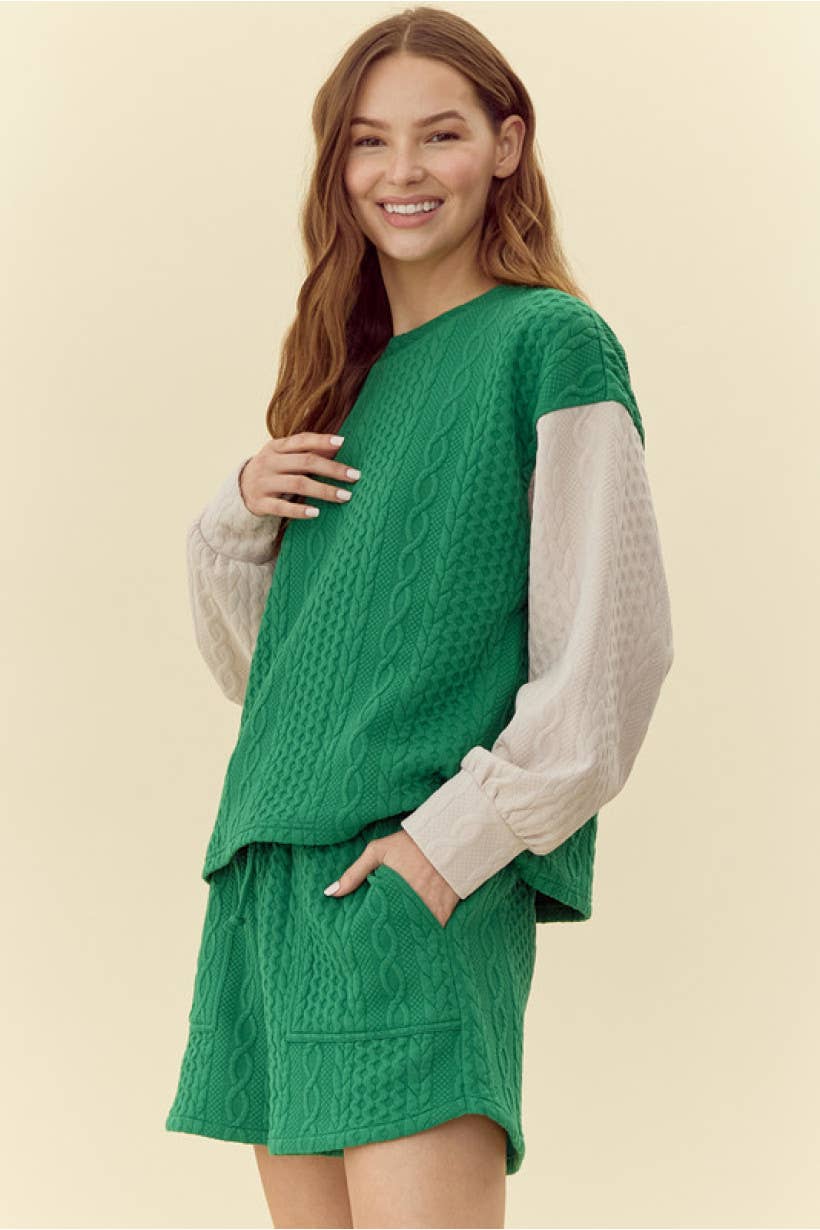 Bloomero – wholesale Mjukisset – Dam – Kabelstickad klädtröja loungesett i 2 delar. Top har U-nec3