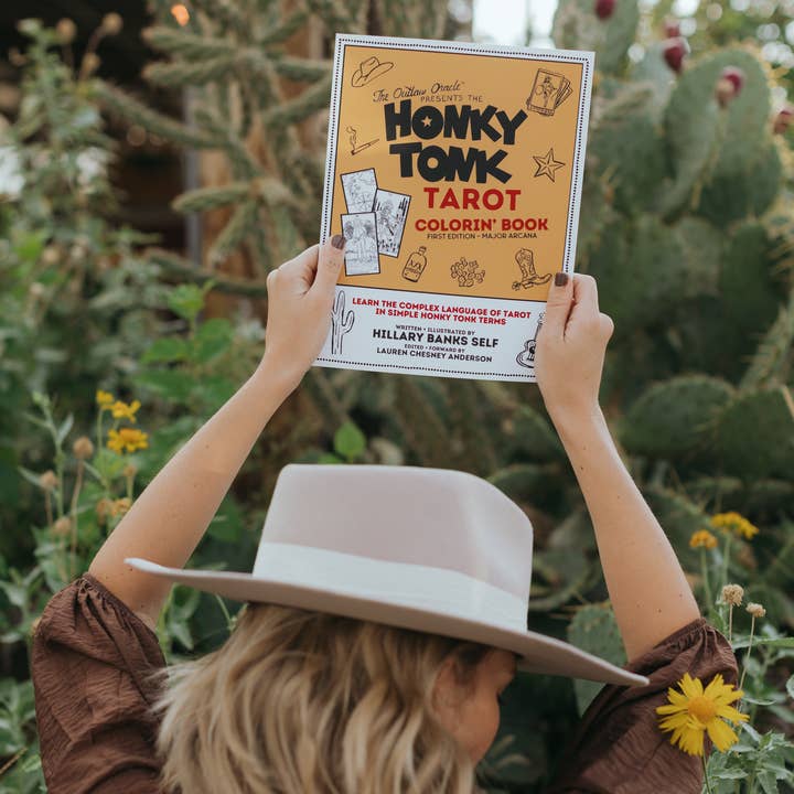 The Outlaw Oracle - Wholesale Tarot Cards - The Outlaw Oracle's Honky Tonk Tarot Colorin' Book - Rebel T0