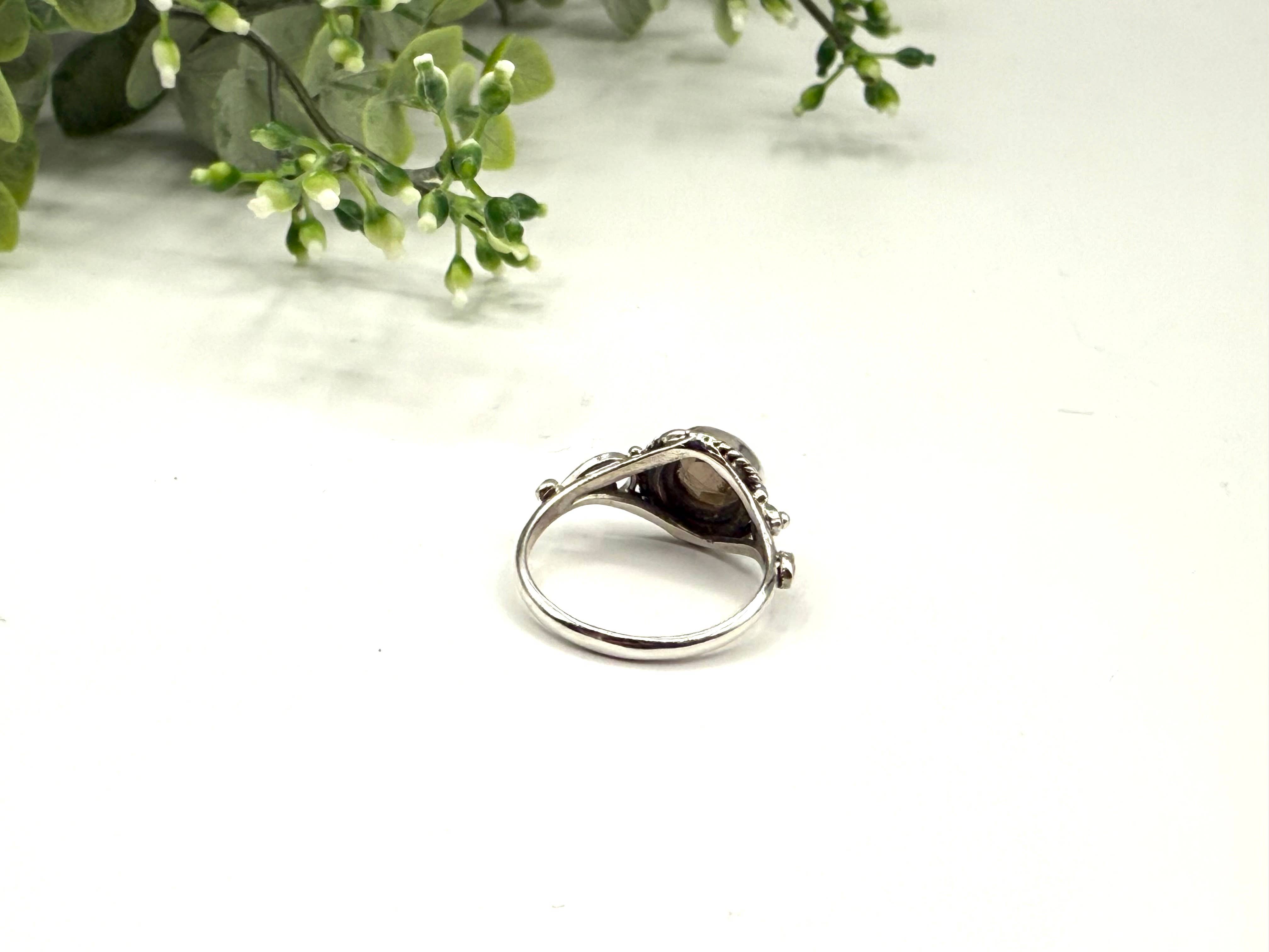 Meraki Gemstones - Venta al por mayor Anillos solitarios - Anillo de piedra preciosa de cuarzo ahumado facetado - Plata de ley/9253