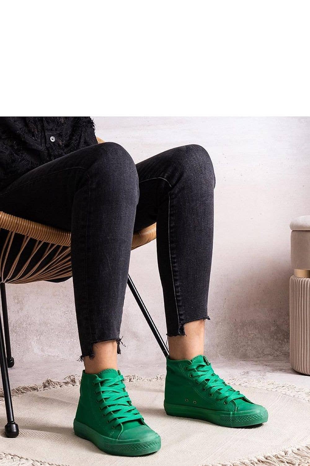 Lieber Deem Marktplatz - Wholesale Lifestyle Sneakers - Women's - Sneakers Model 207214 Solea17