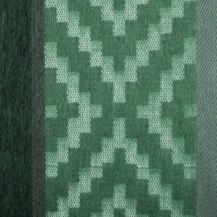 ECUALAMA - Wholesale Poncho - Unisex - Machachi - Lightweight Baby Alpaca Hooded Poncho - Emerald Green - Diamonds Pattern - Unisex