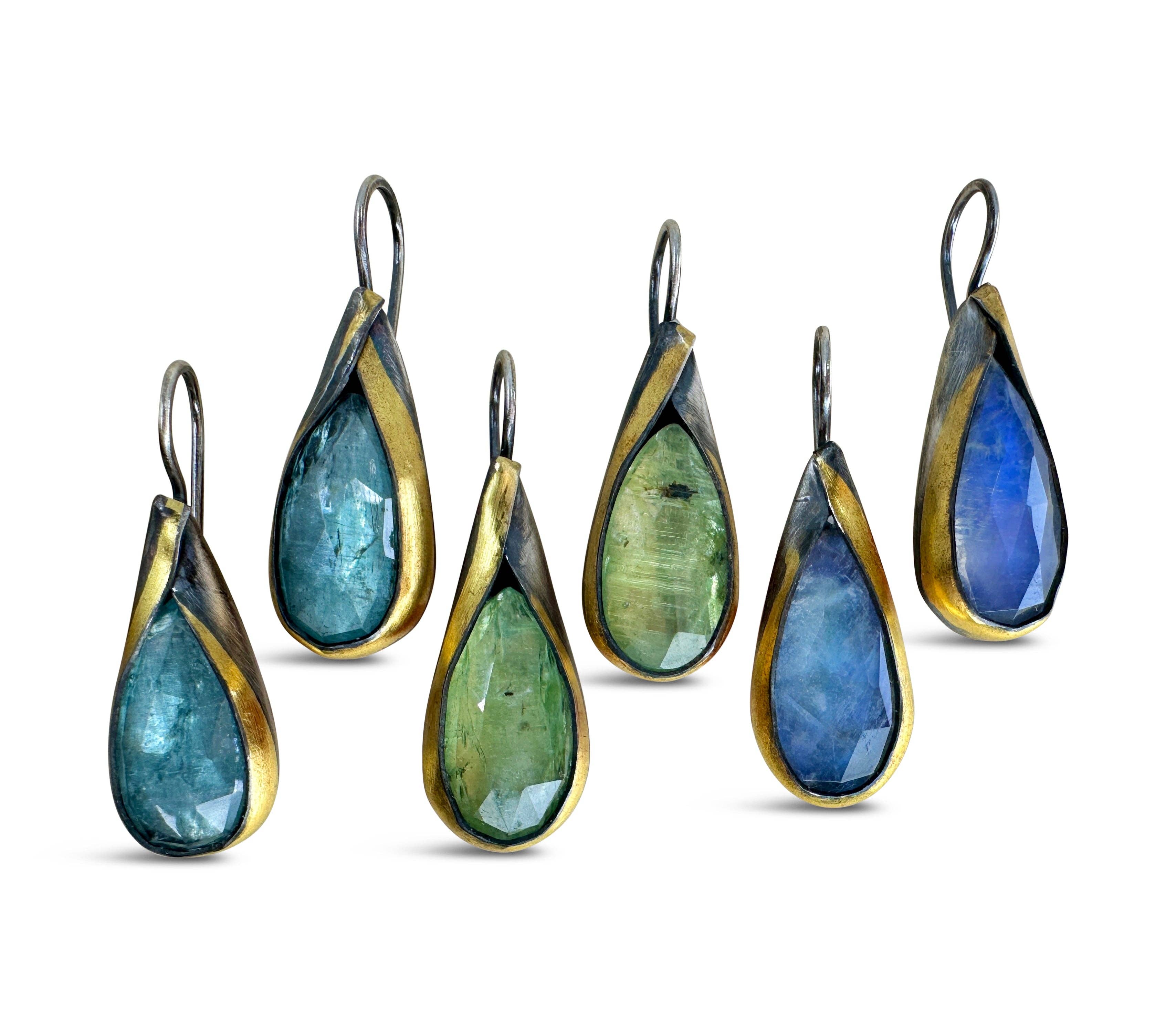 Austin Titus Studio – wholesale Dangle earrings – Long Teardrop Fold Earrings4