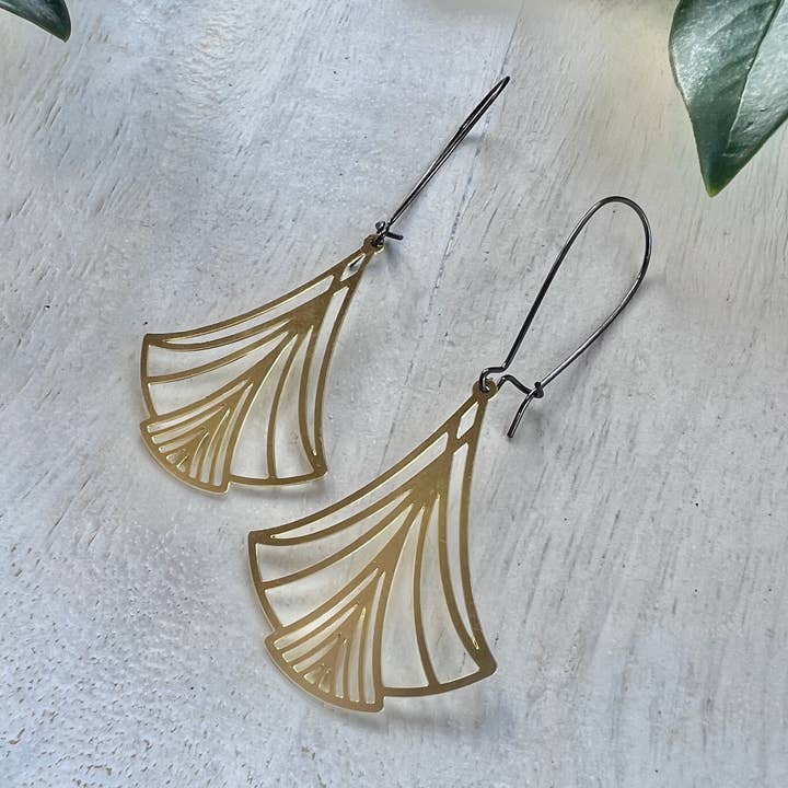 Boucles d'oreilles Lottie pour la vente par Harlow Jewelry