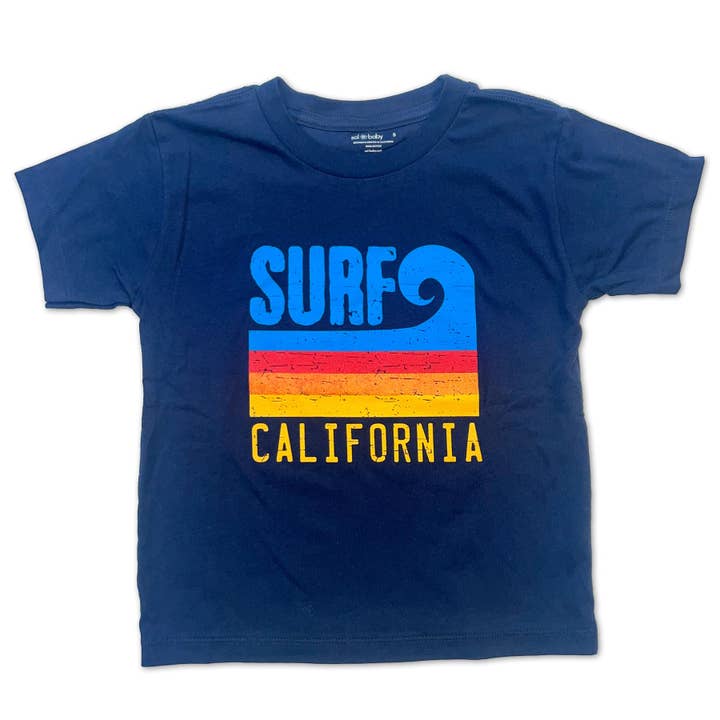 T-shirt marine Sol Baby Surf California Wave pour la vente par Sol Baby