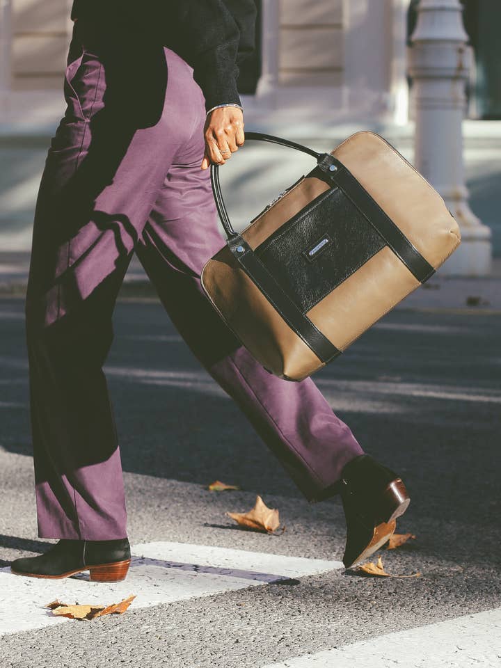 Grænseløs læder taske for engroshandel hos ESCAPADE