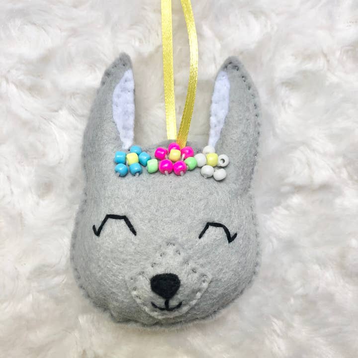 Ornement de lama pour la vente par Charley & Ruth Designs