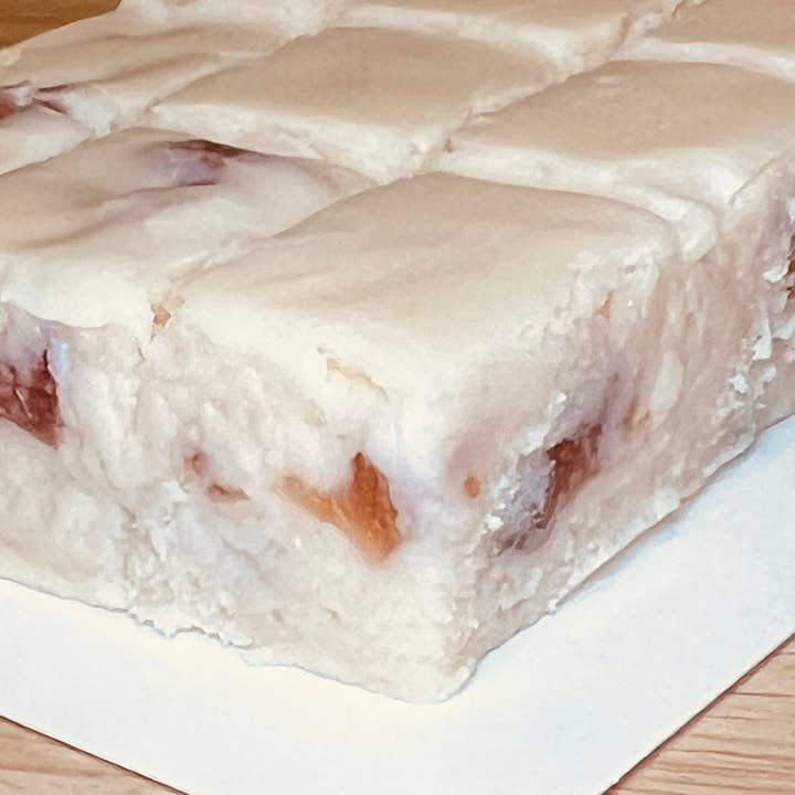 Meem's Fudge Shoppe - Wholesale Fudge - White Chocolate Strawberry1