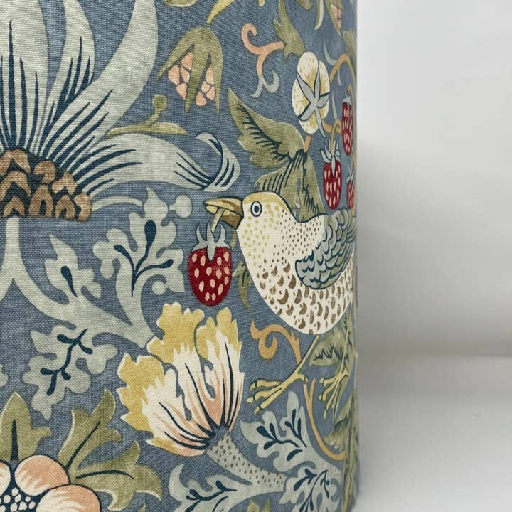 Fait Par Moi - Wholesale Lamp Shade - William Morris Strawberry Thief Drum Lampshade (Light Blue)6