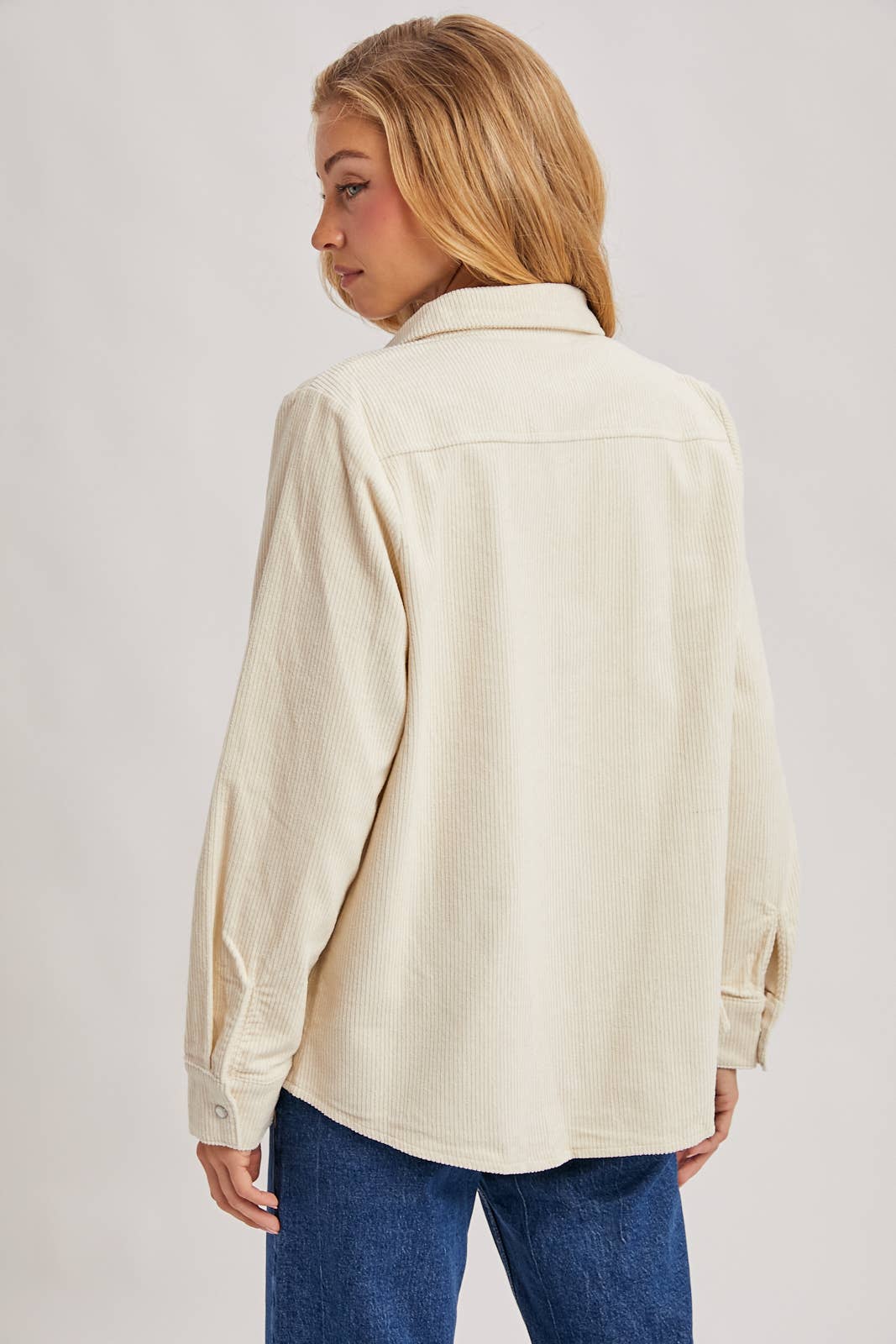 Bluivy – wholesale Shirt Jacket/Shacket - Women’s – CORDUROY BUTTON DOWN SHACKET WITH POCKETS15