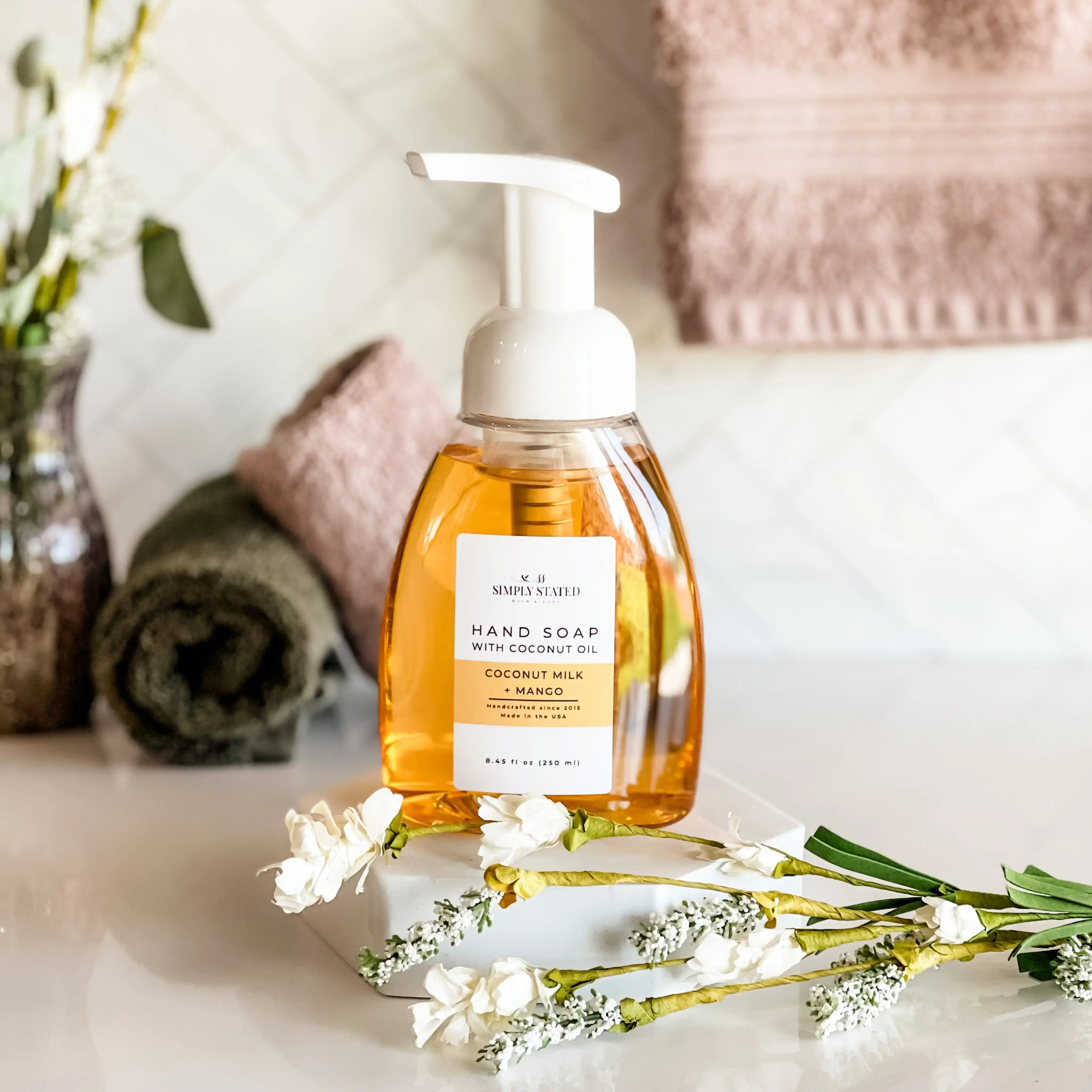 Simply Stated Bath & Body - Vente Savons/lotions pour les mains - Savon Moussant Signature pour les Mains - Nettoyant Naturel Doux1