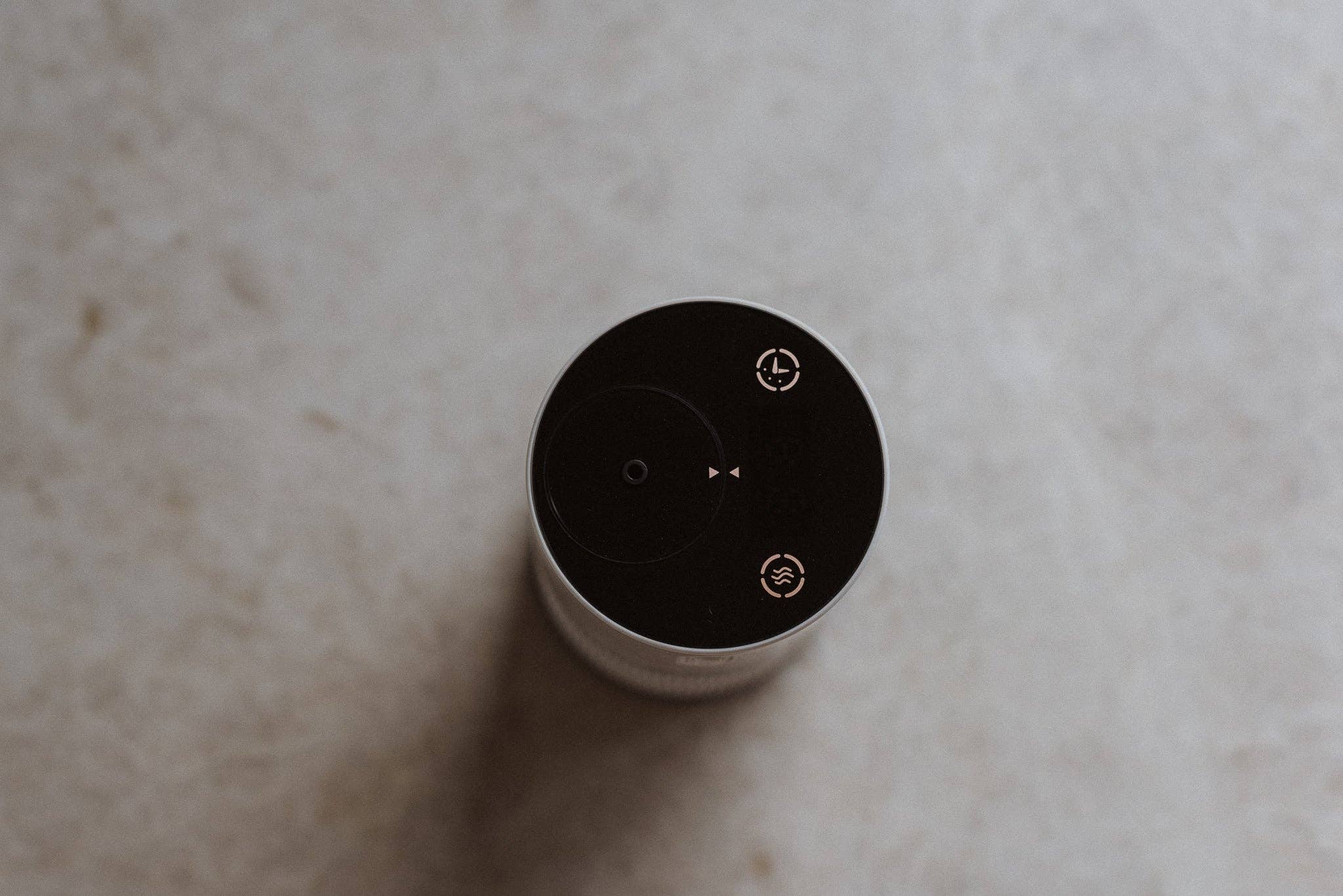 wick + bear - Wholesale Electronic Diffuser - aura diffuser2