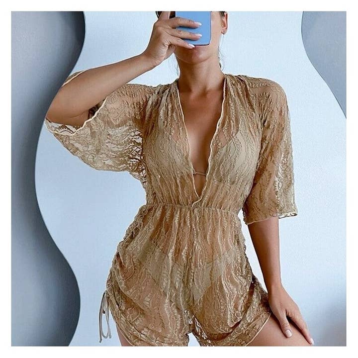 FurDecoration – Biquíni - Mulher por atacado – Conjunto de Biquíni de Três Peças com Design Dividido - Traje de Banho Modelo Netflix3