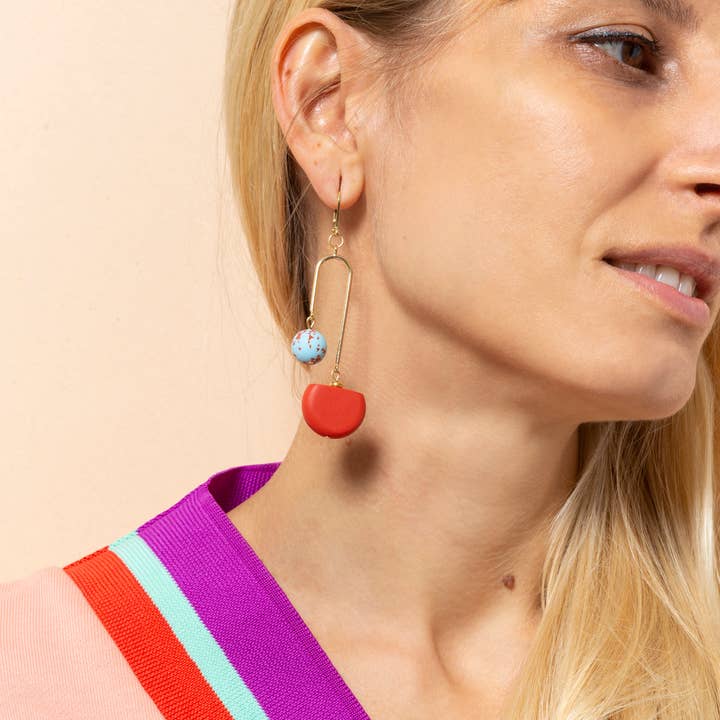 La Tusa - Wholesale Dangle Earrings - ARC TERRACE | CORAL4