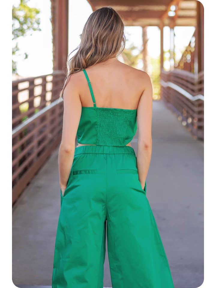 Strut & Bolt - Wholesale Shirt - Women's - One-Shoulder Knotted Flower Bow Crop Top36