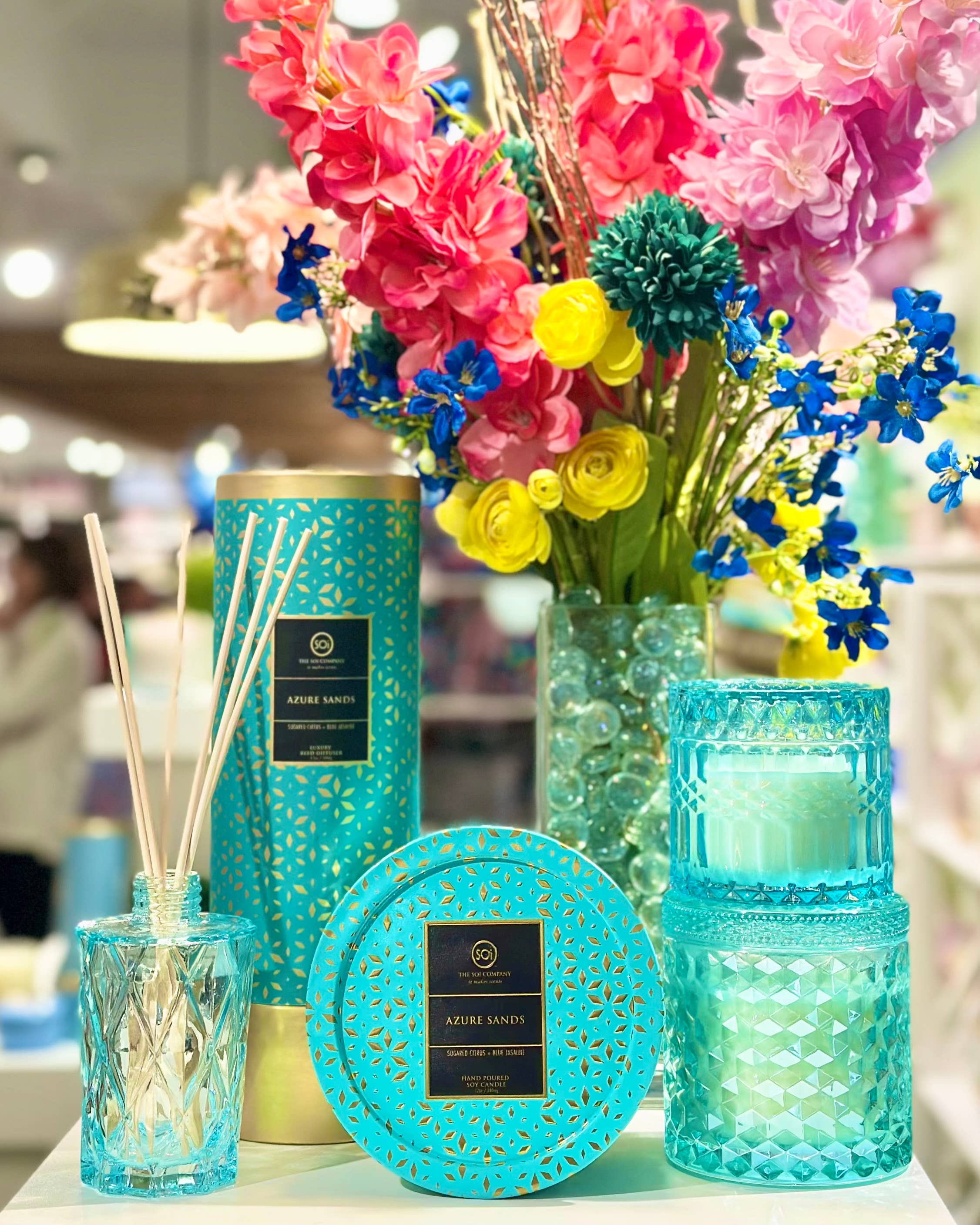 The SOi Company – wholesale Travel candles – Azure Sands Shimmer 12oz Candle Tin2