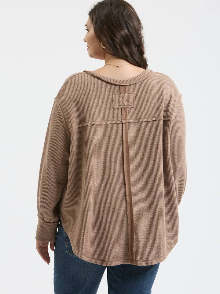 Blu Pepper - Wholesale Knit Top - Women's - PLUS V NECK ASYMMETRICAL HEM LONG SLEEVE KNIT TOP6