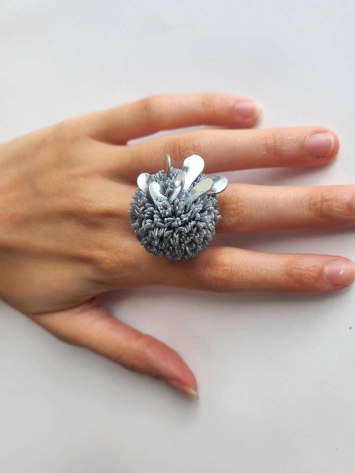 Glimer Ring for wholesale by Tzuri Gueta