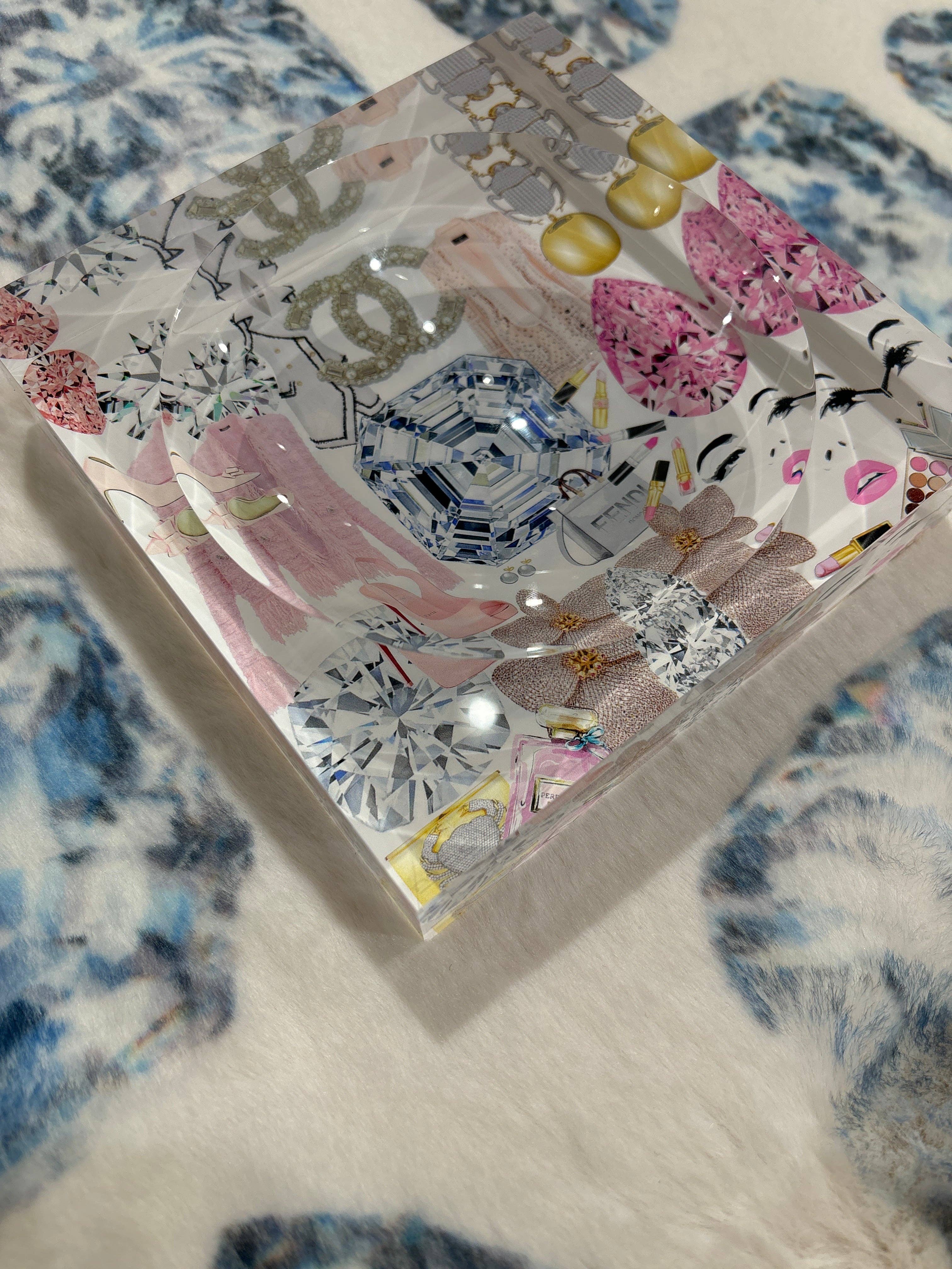 Nicolette Mayer Collection - Wholesale Decorative Plate/Dish/Bowl - Bougie Women Nuevo Pink White Acrylic Candy Catchall Dish4