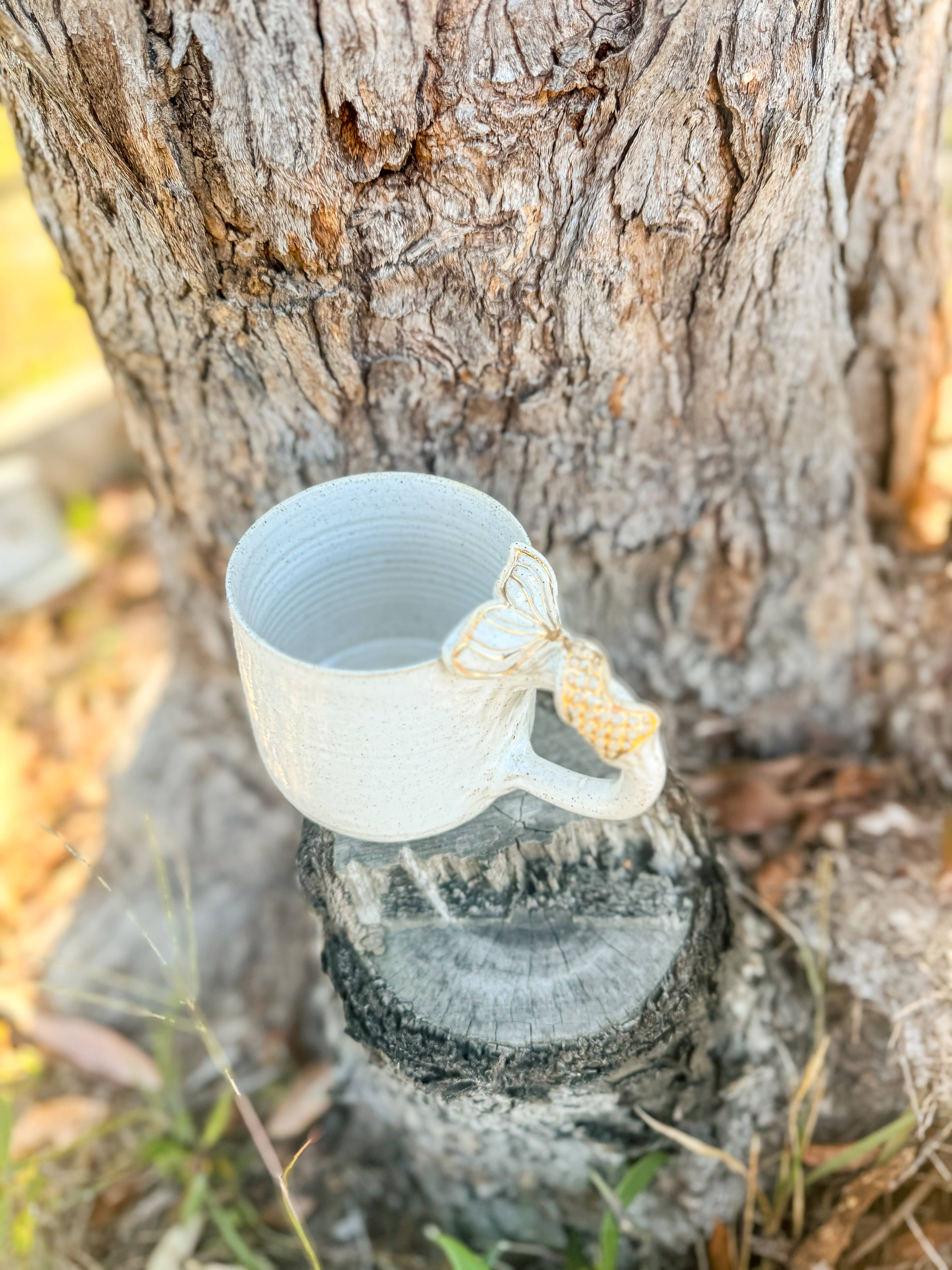 Wolf and Clay Pty Ltd - Vente Tasse à café - Queue de sirène sur poignée - Mug en céramique 1