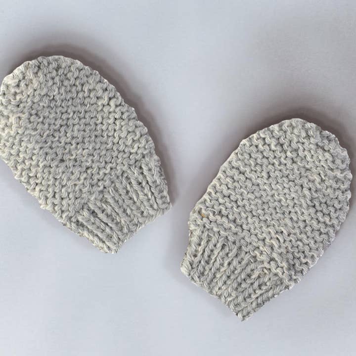 Awamaki - Wholesale Mittens - Baby - Muku Knit Baby Mittens4