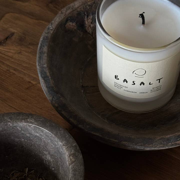 House of Basalt - Wholesale Jar/Filled Candle - Basalt Candle2