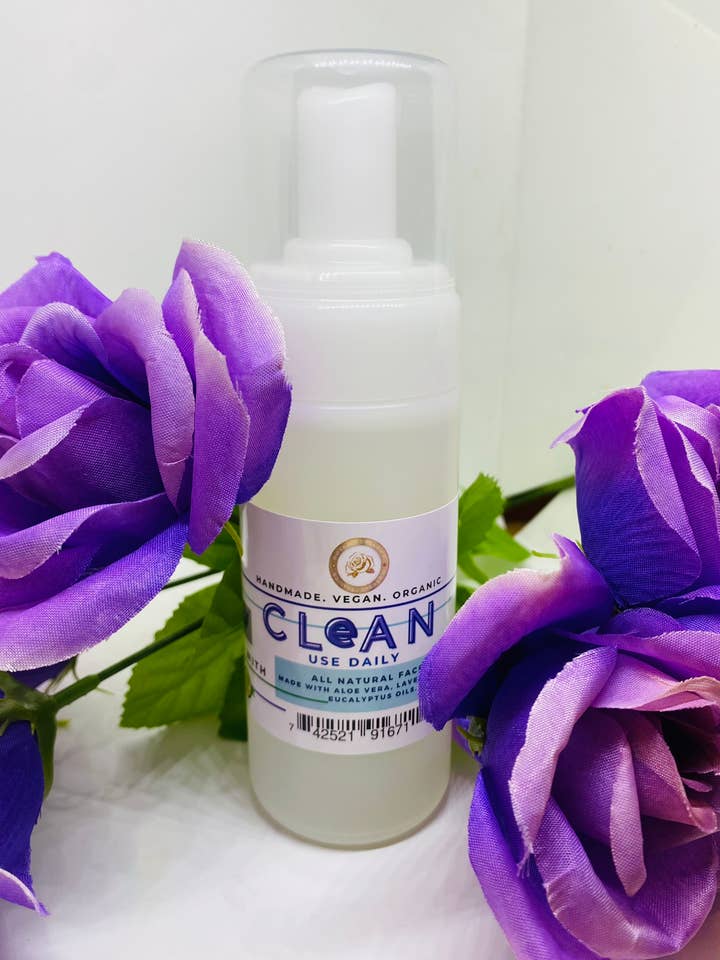 Foaming Face wash for wholesale by Rosebud Organics