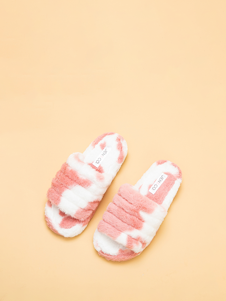 JNC RT (Jen & Co. Outlet) - Wholesale Slippers - Women's - SLP2121 Delaney Cow Print Slippers2