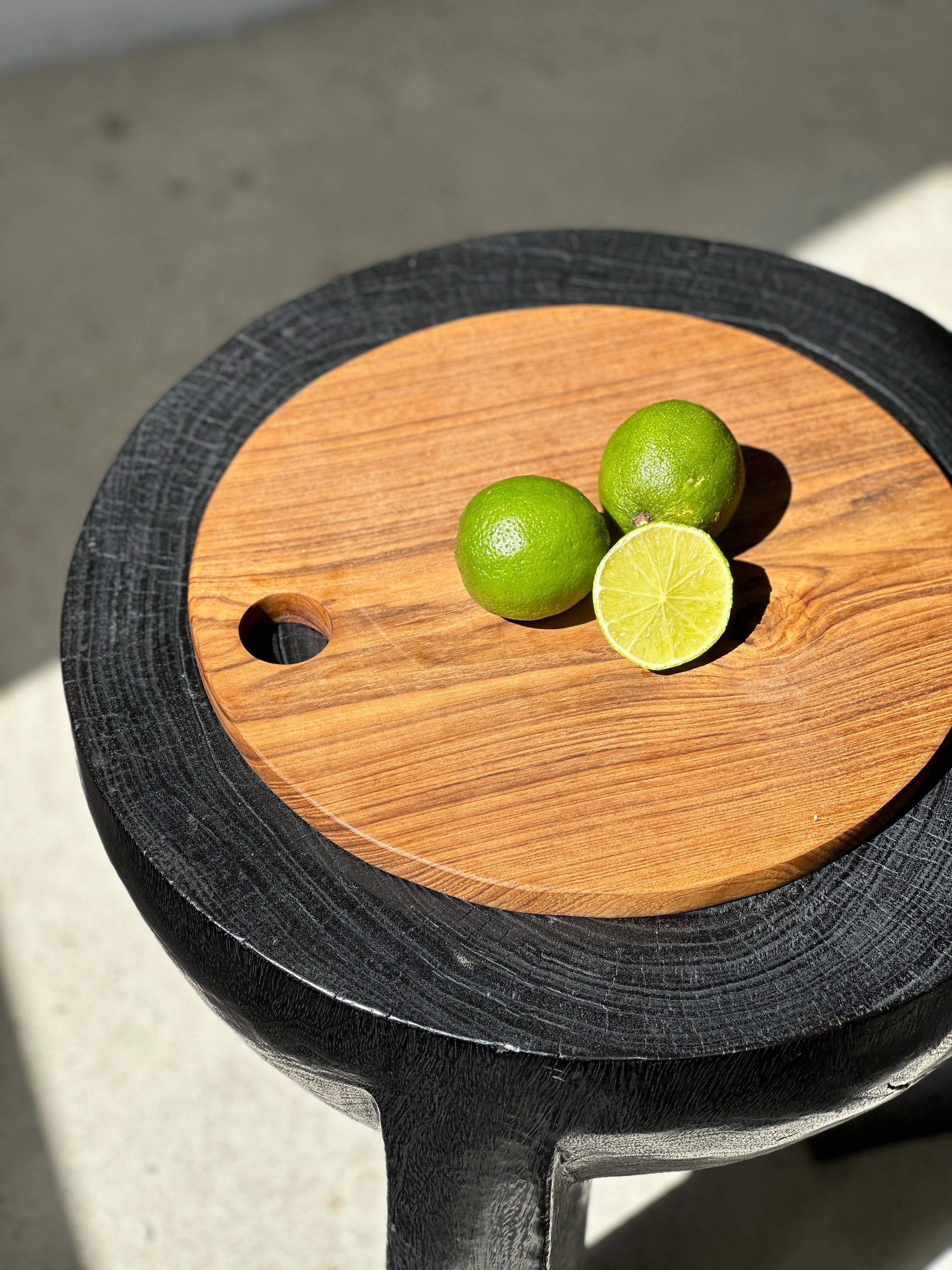 Office Objets – wholesale Skärbräda – Rund skärbräda i urholkad teak D:30100