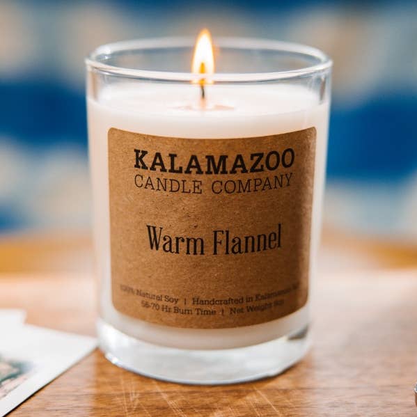 Varm Flannel Candle 10 ounce for engroshandel hos Kalamazoo Candle Company