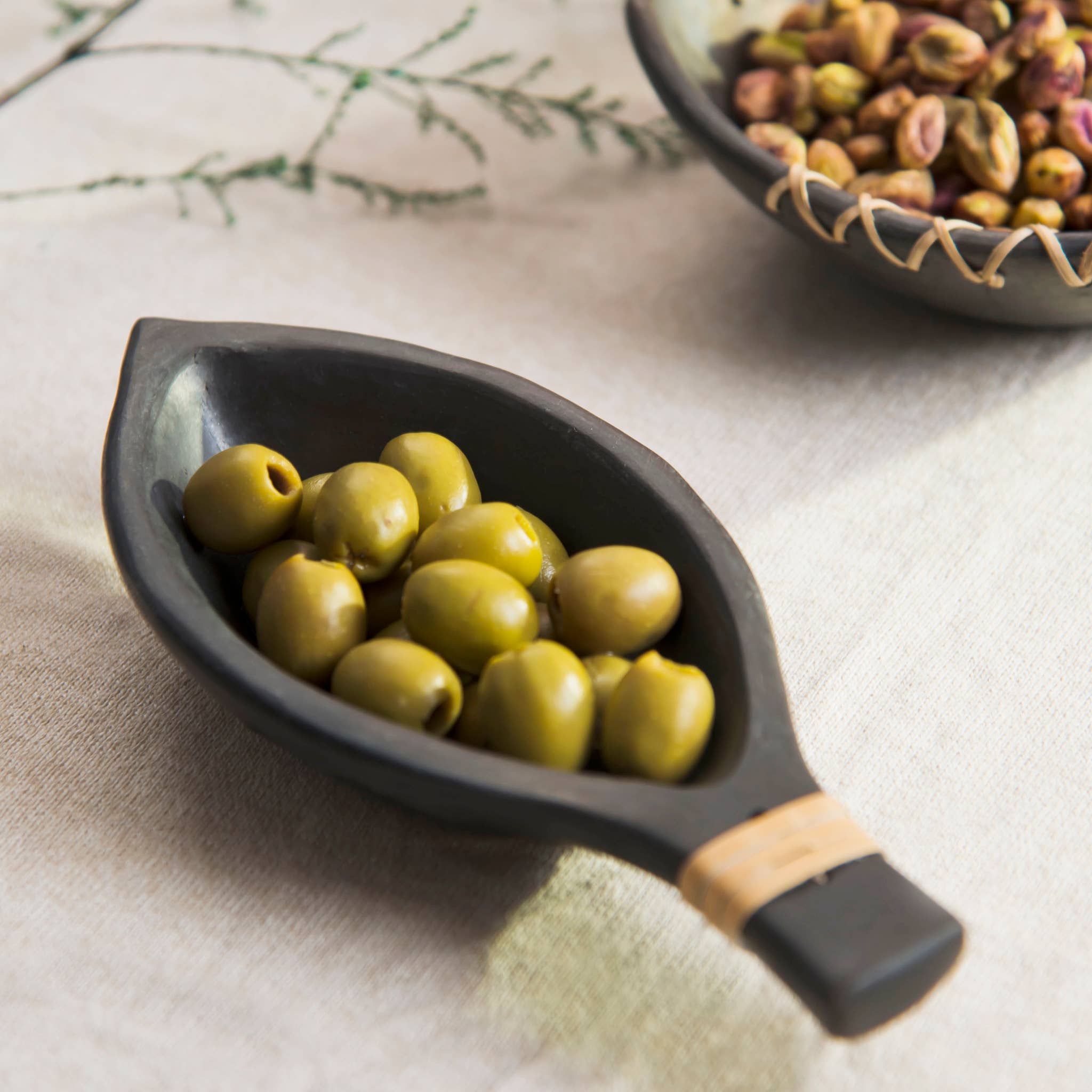 Mela Artisans - Wholesale Decorative Plate/Dish/Bowl - Longpi Black Clay Nut Bowl5