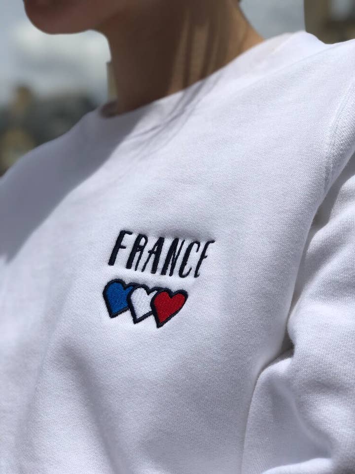 FRANCE XXI - Wholesale Graphic Sweatshirt - Unisex - L'Amoureux - Unisex White Sweatshirt1