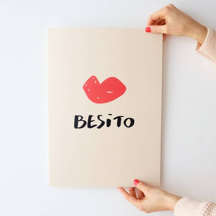 Mathilde Cabanas - Wholesale Poster - Recycled paper poster “Besito” (42x30cm)