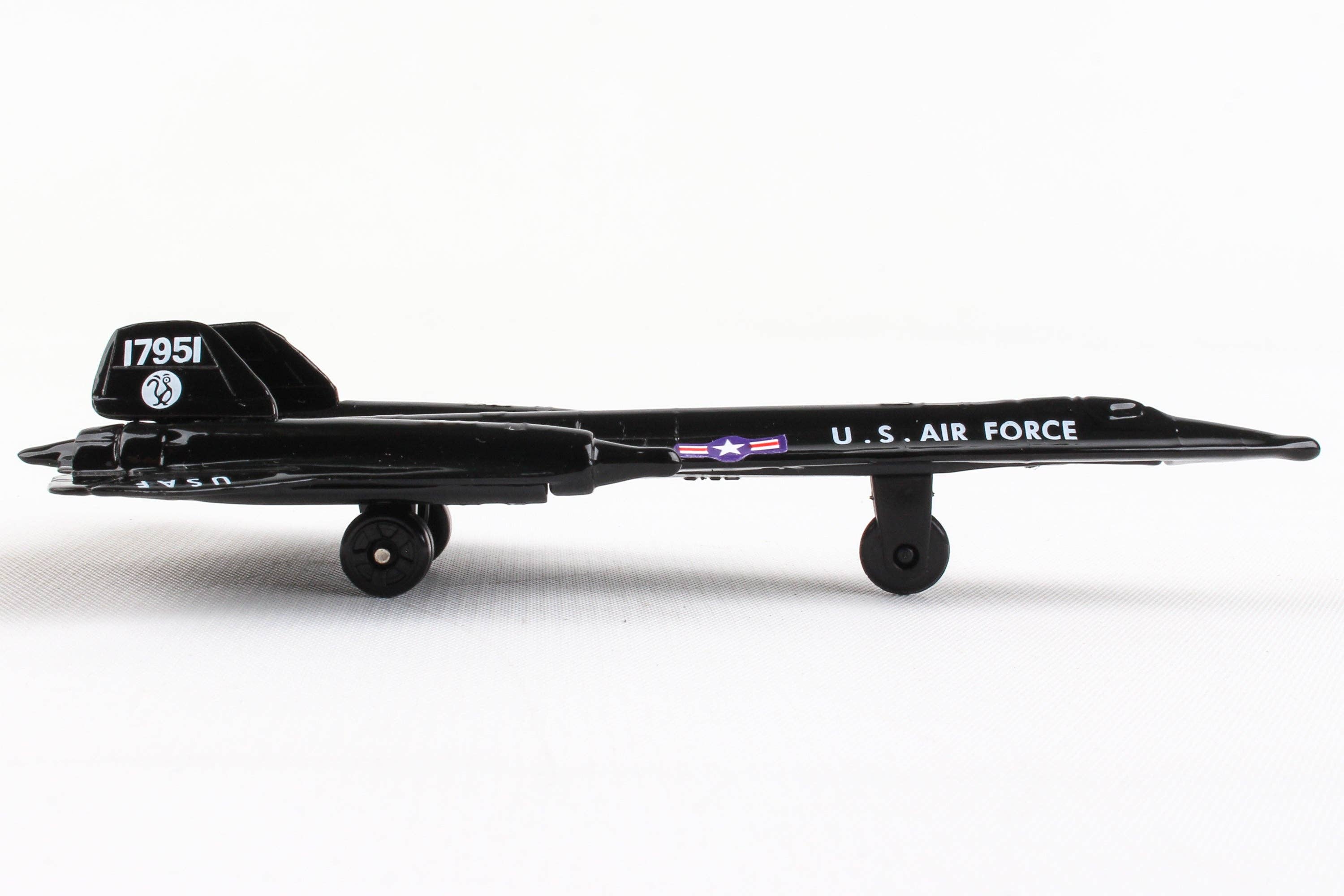 Daron Worldwide Trading - Wholesale Toy Plane - Kids - RW230 RUNWAY24 SR-71 NO DRONE6