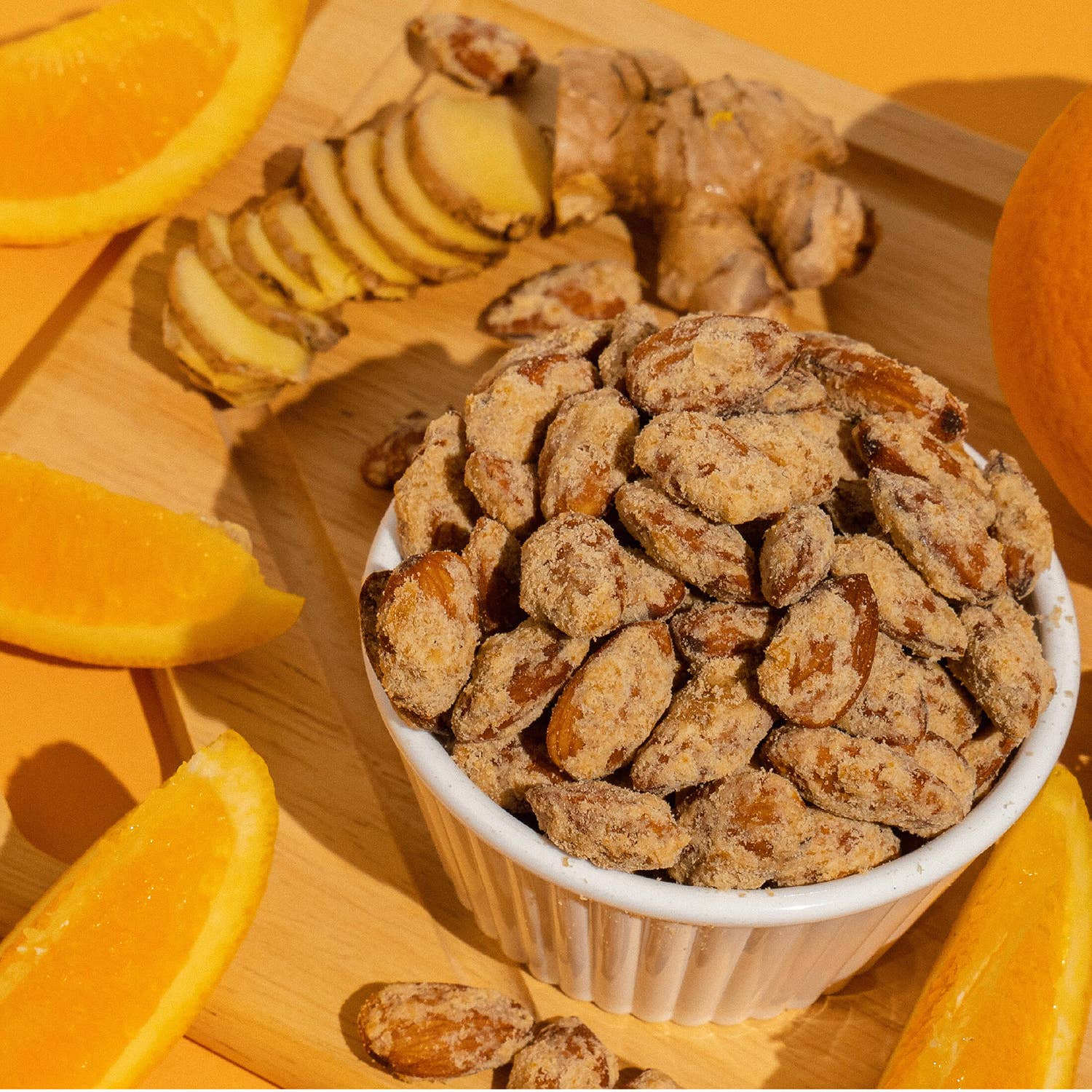 Earthside Farms - Venta al por mayor Frutos secos - Nueces Caramelizadas Veganas de Almendra, Jengibre y Naranja 1oz5